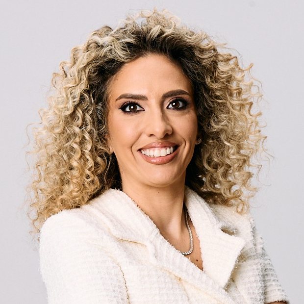 Dr. Cristina Carata